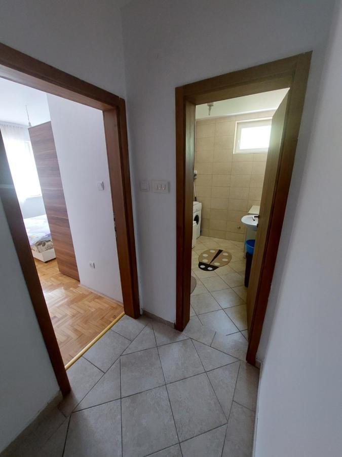 Apartman Bujisic 普卢日内 外观 照片