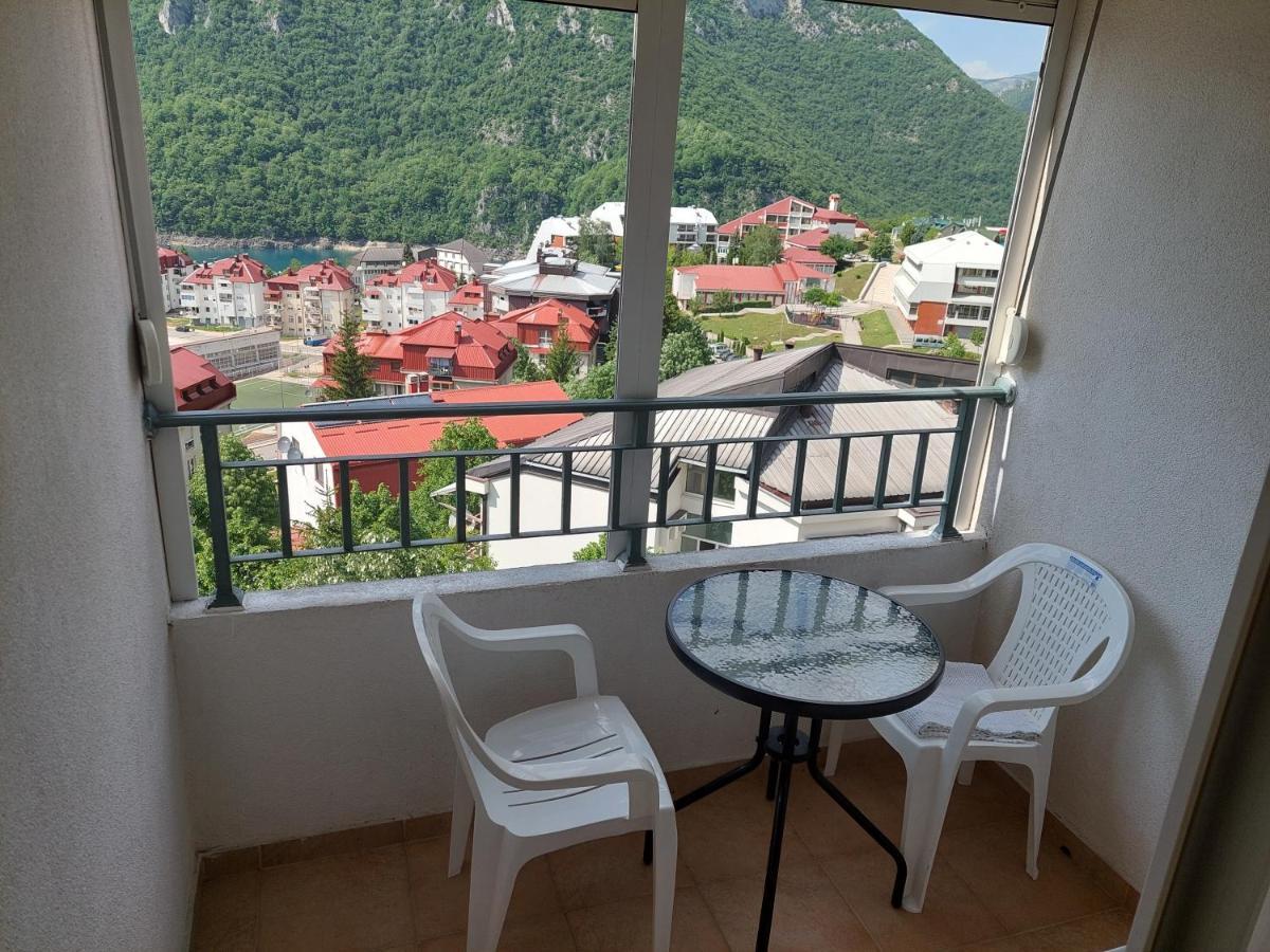 Apartman Bujisic 普卢日内 外观 照片