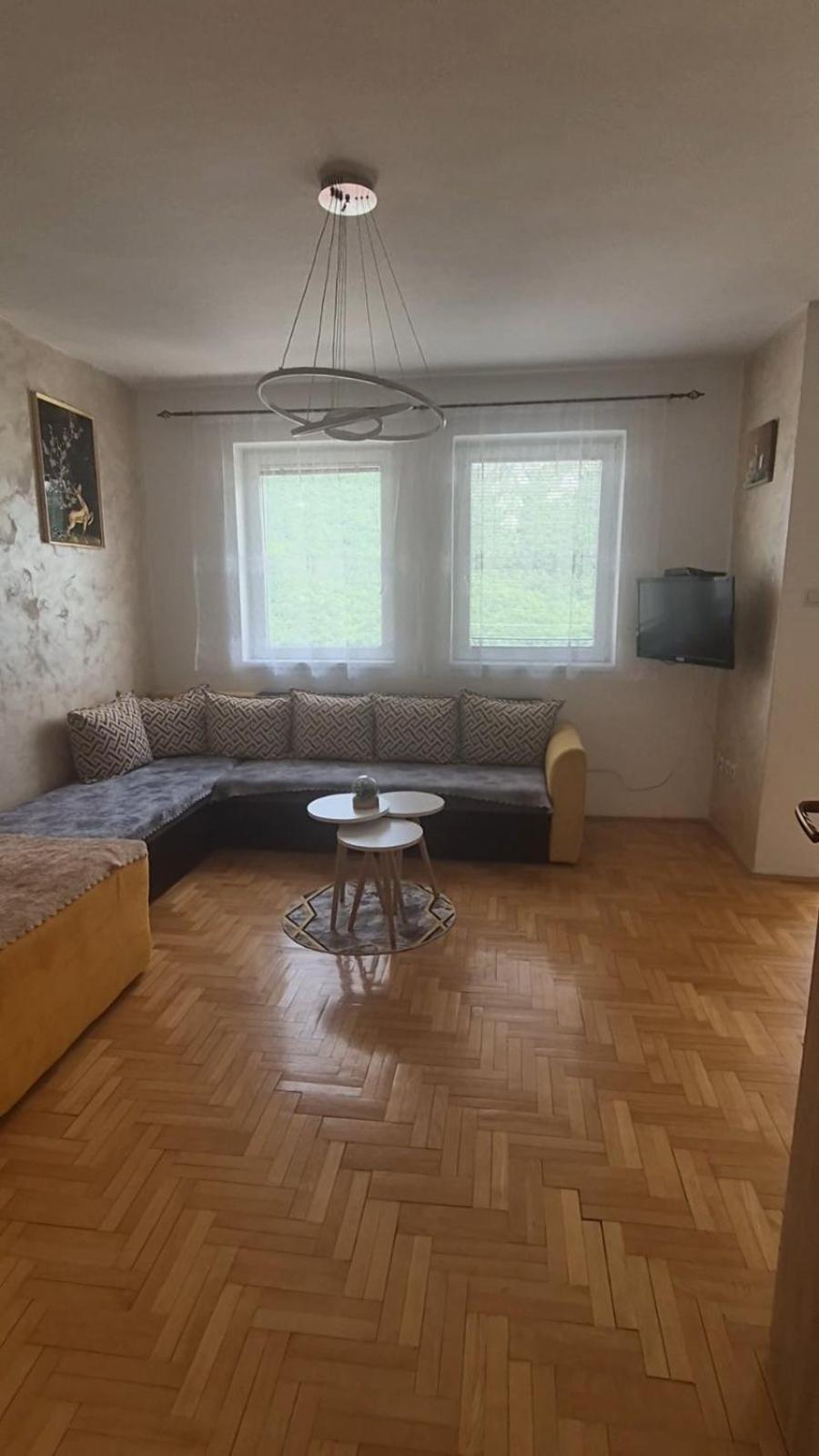 Apartman Bujisic 普卢日内 外观 照片