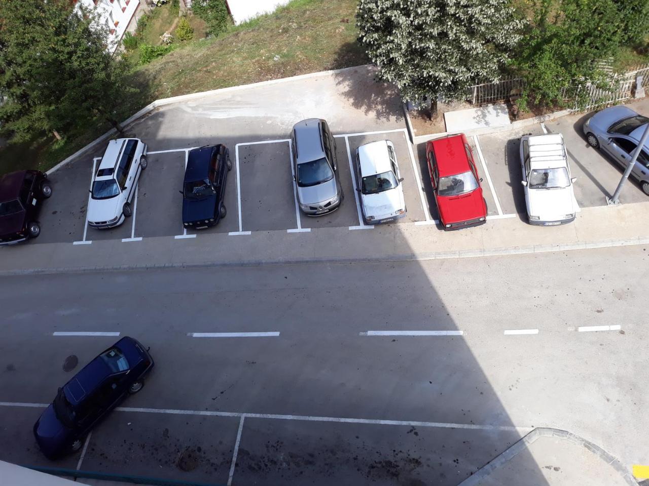 Apartman Bujisic 普卢日内 外观 照片